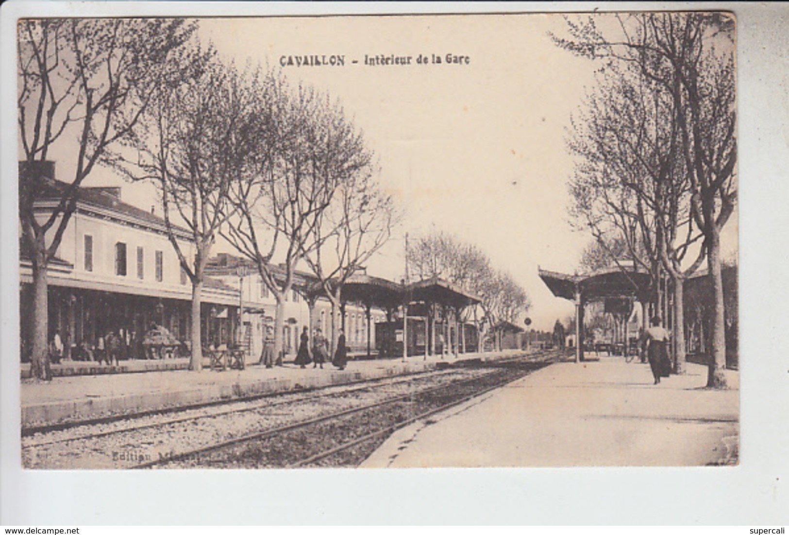 RT30.345   CAVAILLON..INTERIEUR DE LA LA GARE  VAUCLUSE. - Stations Without Trains