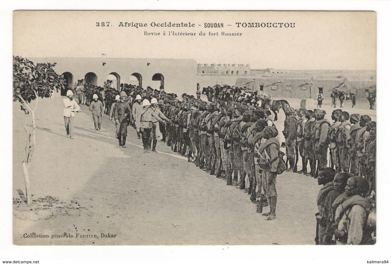 Afrique Occidentale / SOUDAN / TOMBOUCTOU / REVUE à L' INTERIEUR DU FORT BONNIER / Coll. FORTIER  N° 387 - Soudan