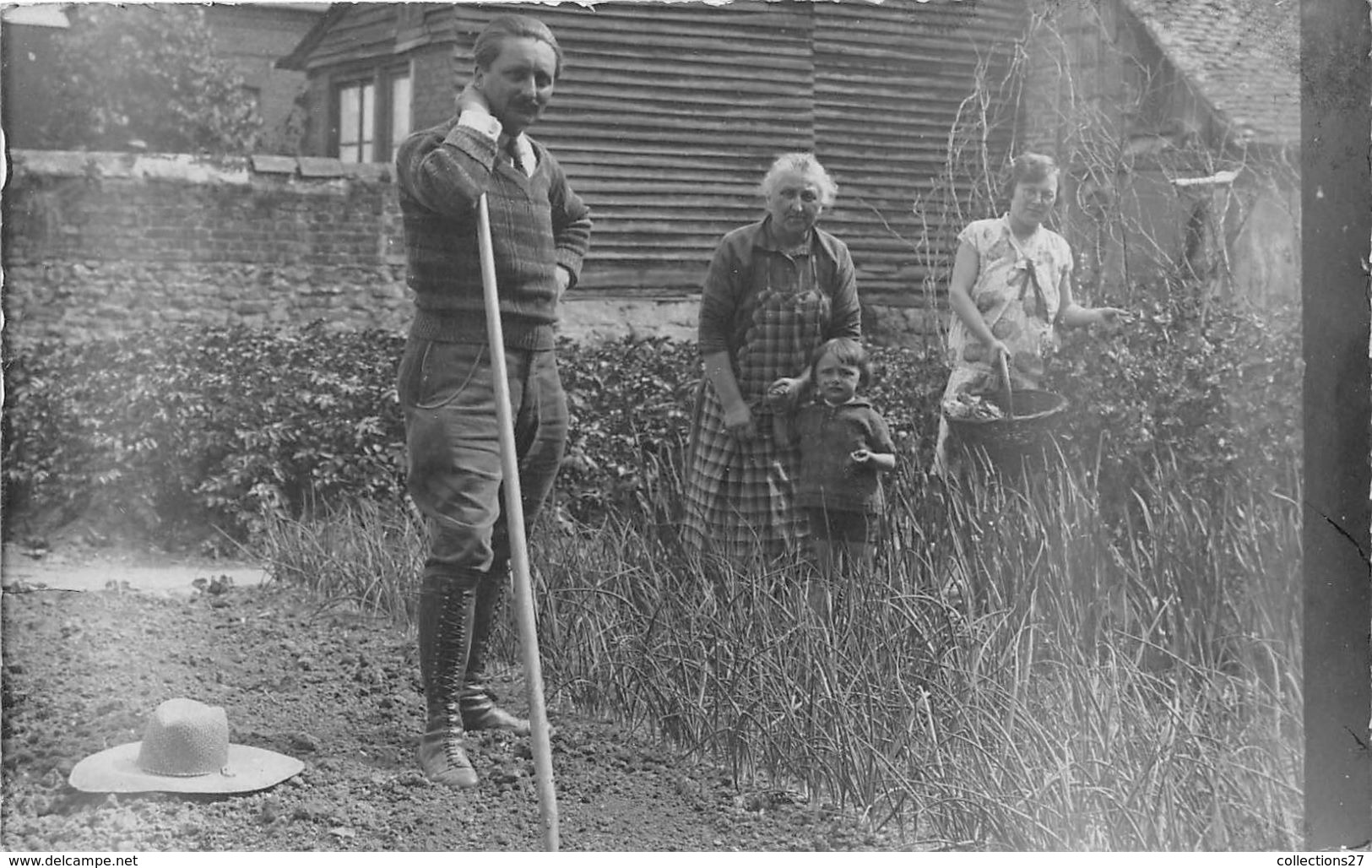 76-NEUFCHATEL-EN-BRAY- LOT DE 8 CARTES PHOTO- SCENES D'UNE FAMILLE  (1) - Neufchâtel En Bray