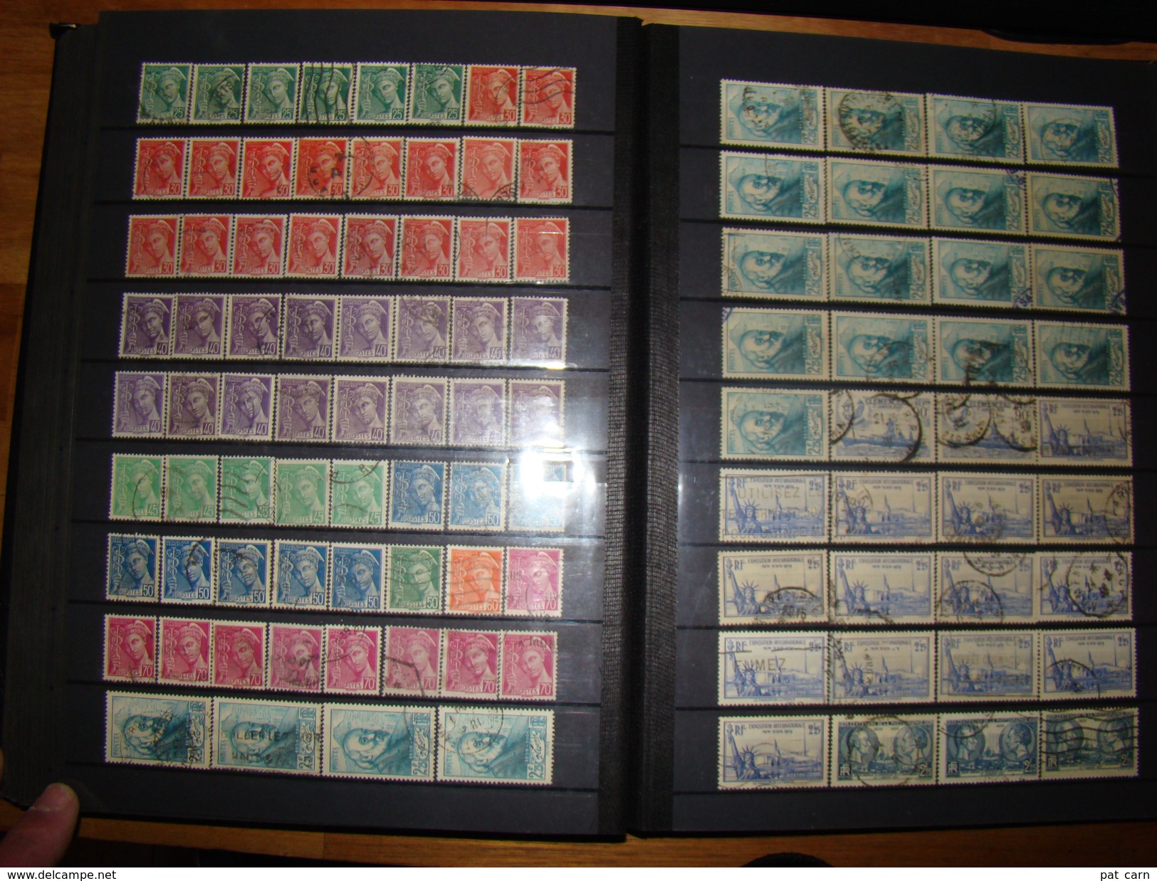 En classeur collection de plus de 2500 timbres oblitérés de France à  partir des classiques.