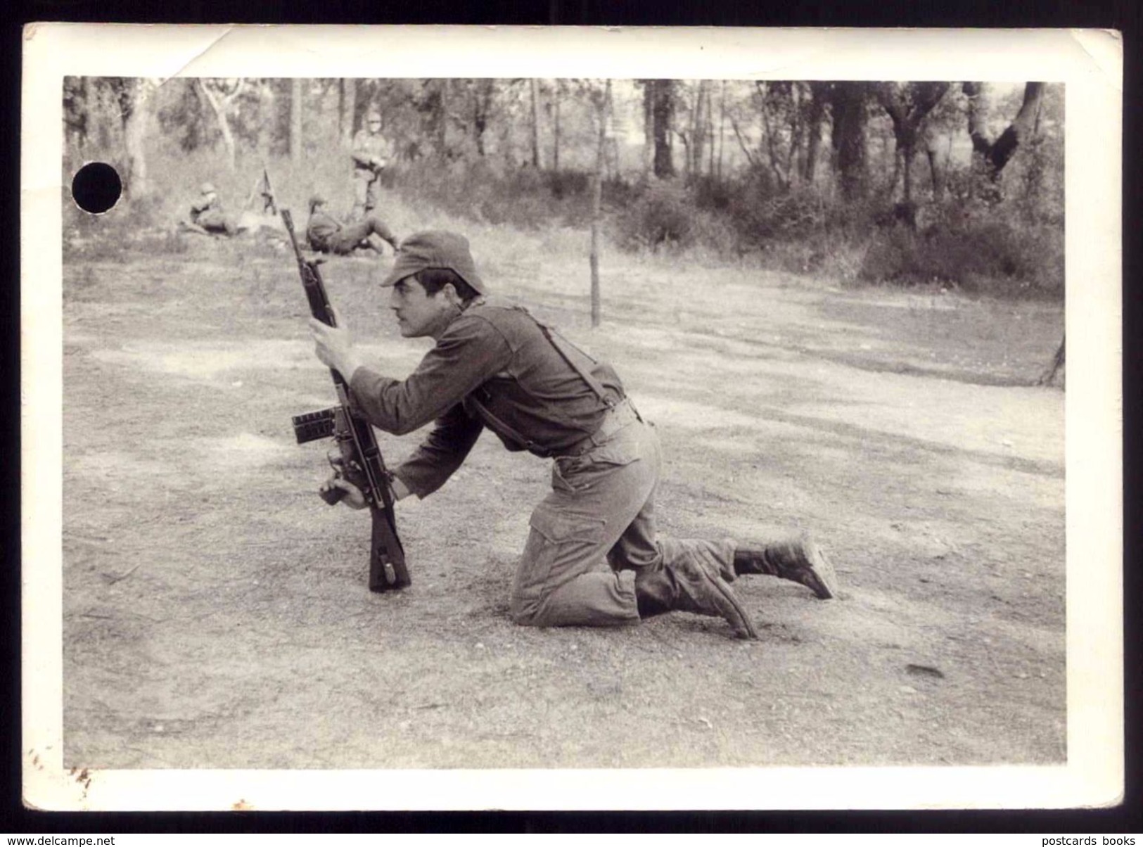 Soldado Português Com METRALHADORA G3. Lote De 3 Fotografias 12.6cm X 9cm Guerra Colonial - PORTUGAL - Guerre, Militaire