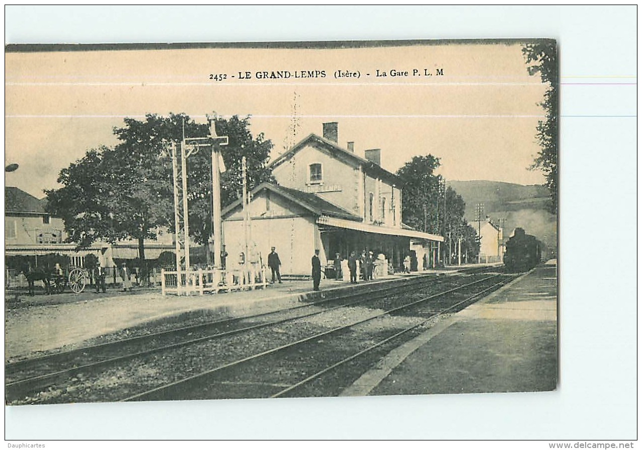 LE GRAND LEMPS - La  GARE P.L.M. Avec Arrivée Du Train  - Superbe Plan Animé - 2 Scans - Autres & Non Classés