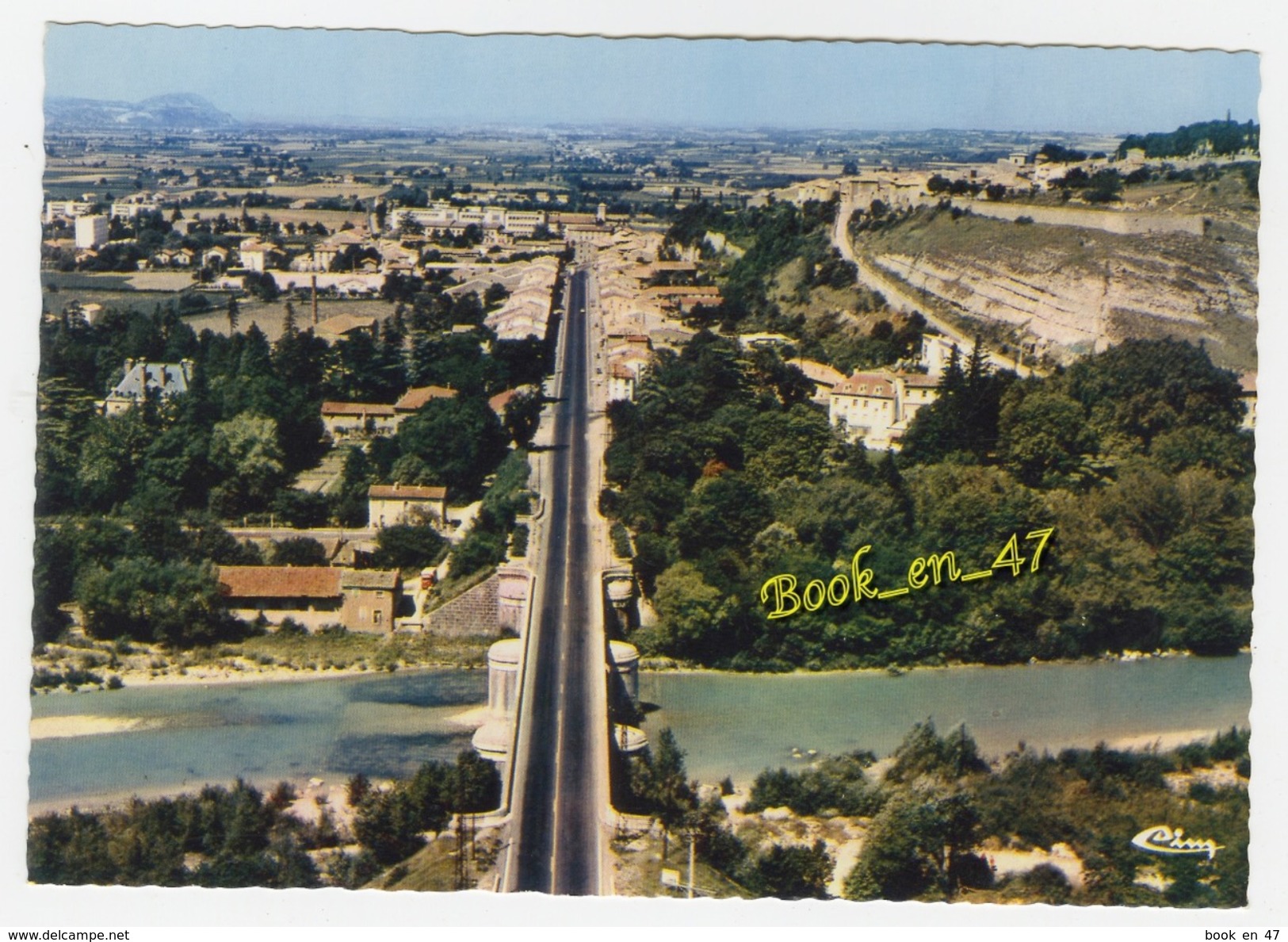 {78103} 26 Drôme Livron , Vue Générale Aérienne Et Le Pont Routier Sur La Drôme - Andere & Zonder Classificatie