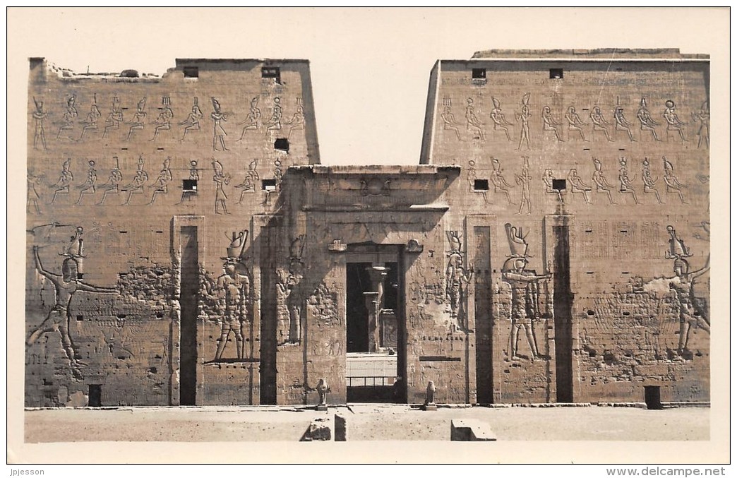 EGYPTE     EDFU   TEMPLE OF HORUS - Edfou