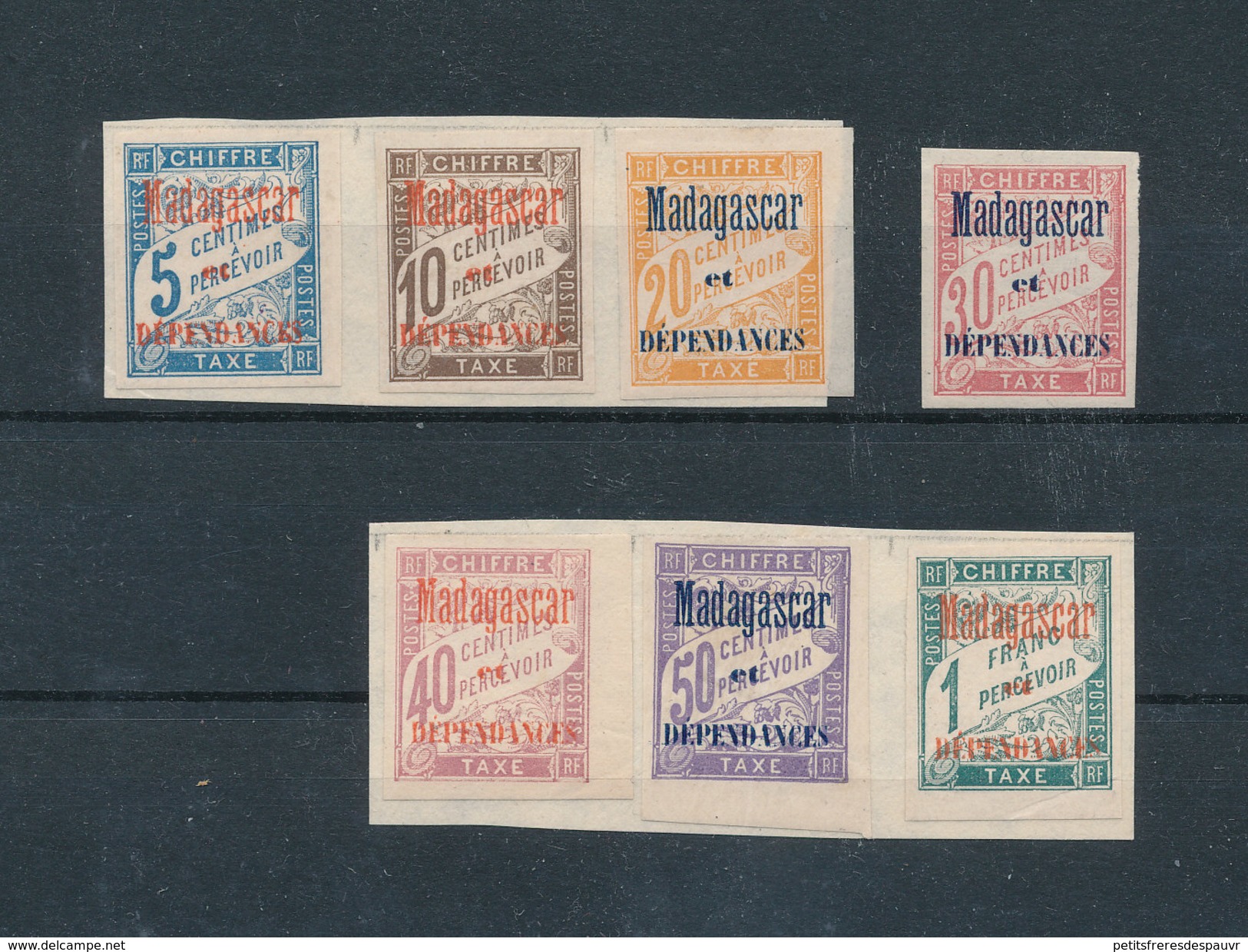 MADAGASCAR 1896 - Timbres Taxe Yvert 1/7 Neufs * Avec Charnières MLH Sur Fragments D'album - Segnatasse