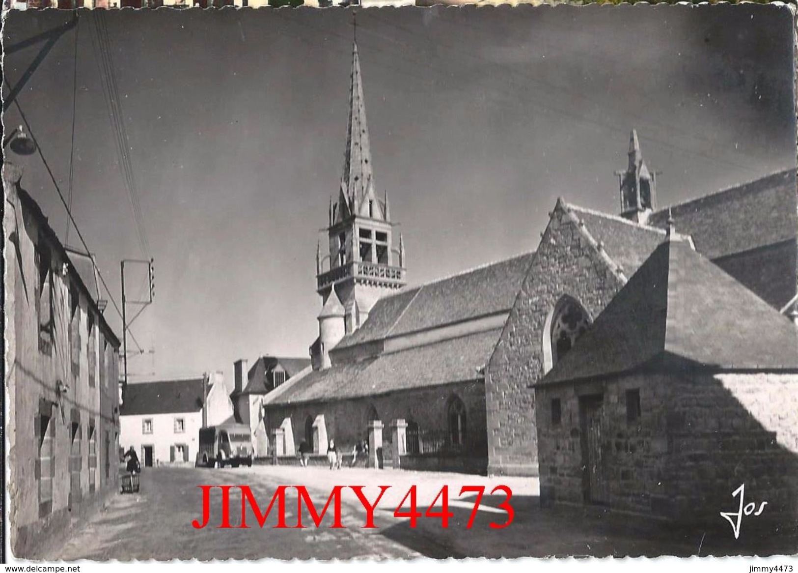 CPM Dentelées - Un Vieux Camion Devant L'Eglise Paroissiale - SANTEC ( Canton De St-Pol ) 29 Finistère - Edit. D'Art JOS - Saint-Pol-de-Léon