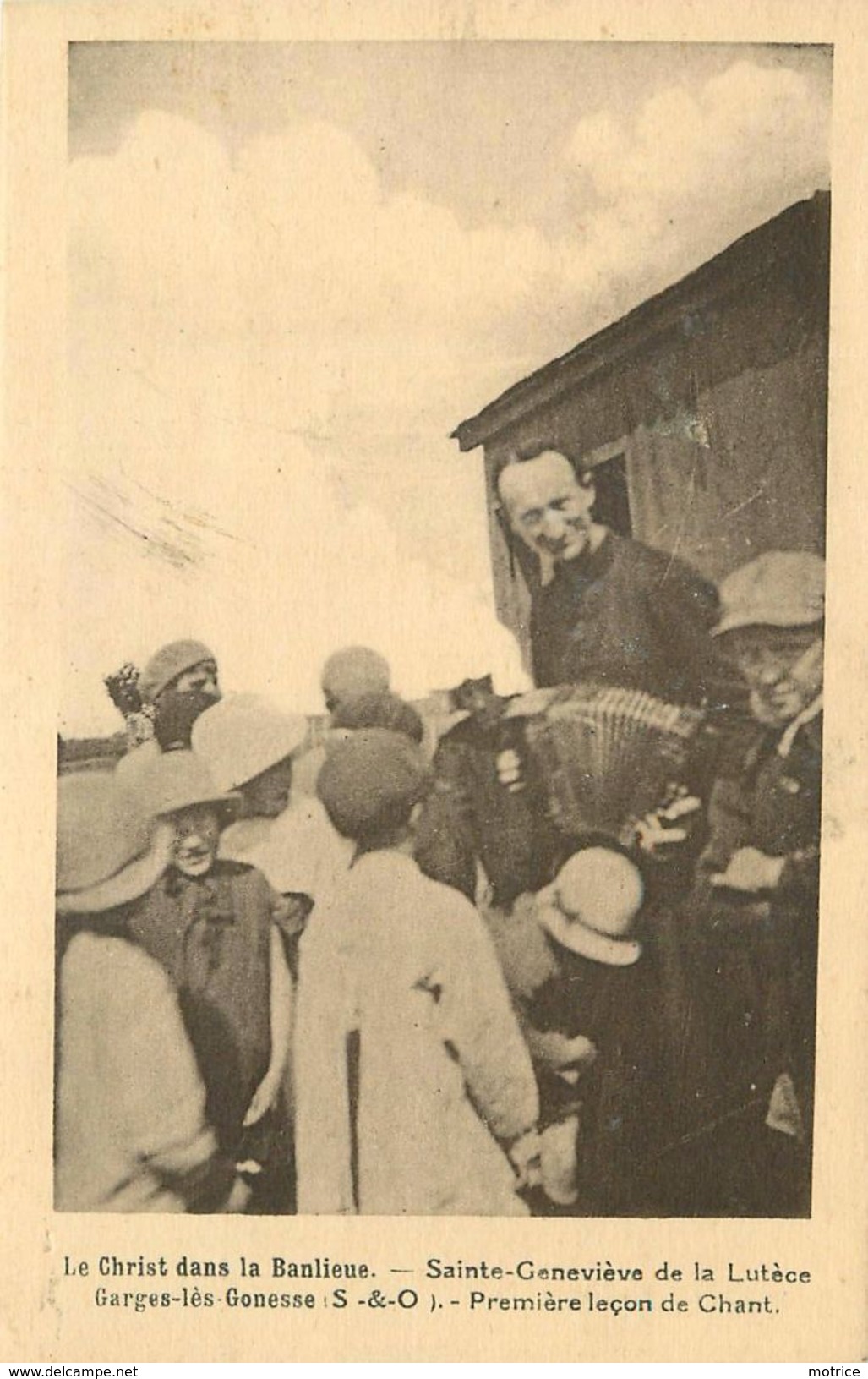 GARGES LES GONESSE - Le Christ Dans La Banlieue, Sainte Geneviève De La Lutèce,première Leçon De Chant. - Garges Les Gonesses