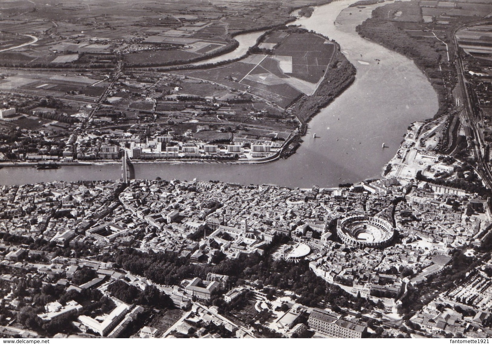 ARLES VUE GENERALE AERIENNE (dil116) - Arles