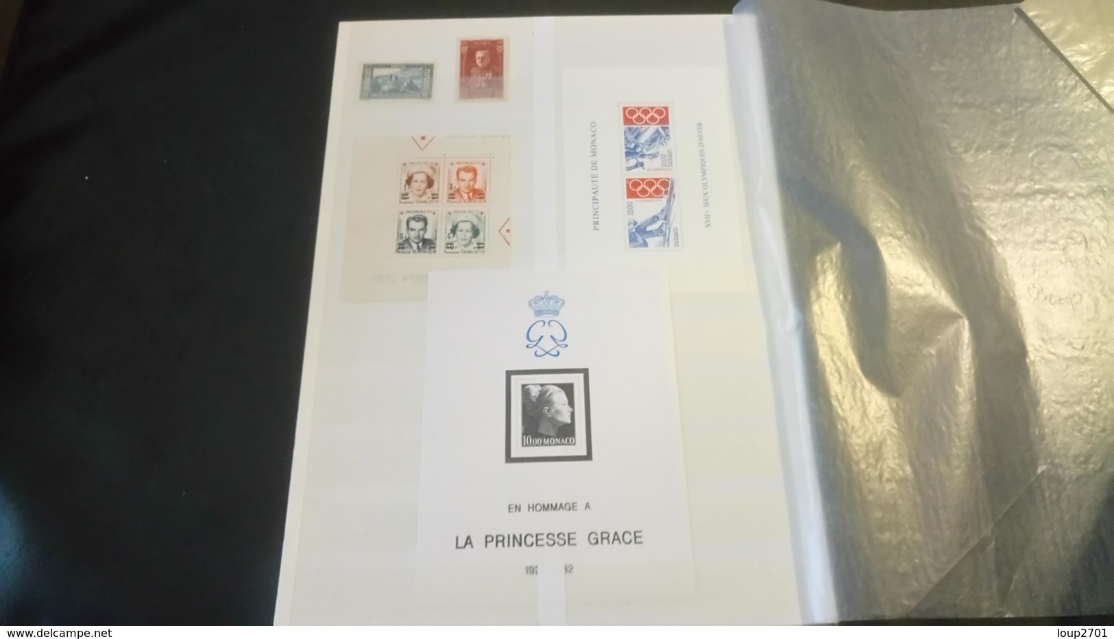 D335 LOT FEUILLES MONACO NEUFS / OB A TRIER BELLE COTE DÉPART 10€