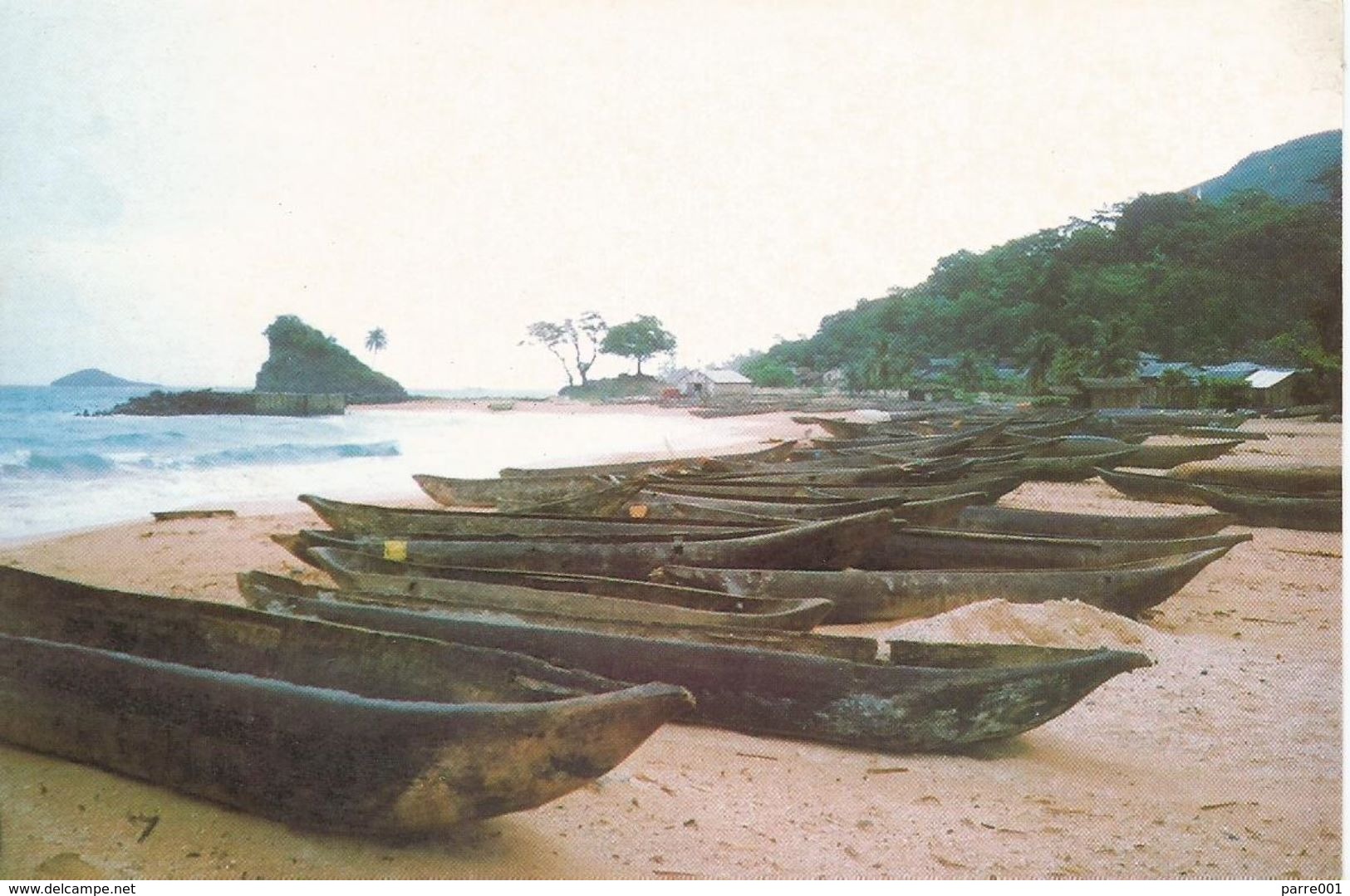 Equatorial Guinea Annabon: Cayucos En La Playa Unused Viewcard - Equatorial Guinea