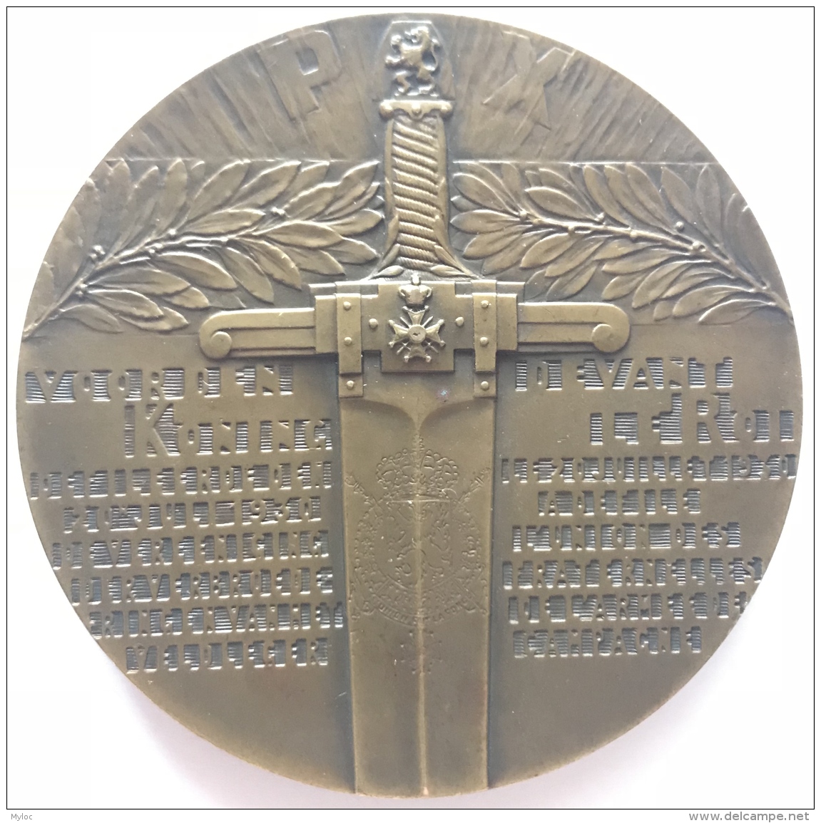 Médaille. Devant Le Roi Le 20 Juillet 1930 A Défilé L'Union Des Fraternelles De L'Armée De Campagne.  P. De Soete. 68 Mm - Belgique