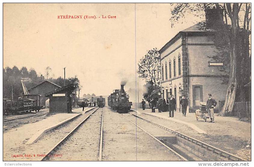 Etrépagny    27          La Gare   .  Train     (voir Scan) - Andere & Zonder Classificatie