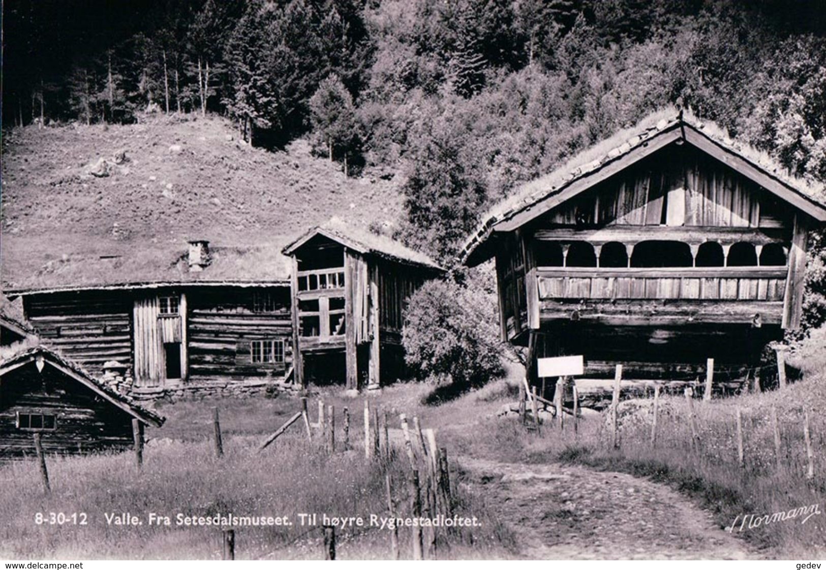 Norge, Valle, Fra Setesdalsmuseet, Til Hoyre Rygnestadloftet (83012) 10x15 - Norvegia