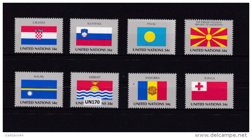 ONU (NEW YORK) 2001: 8 Francobolli MNH/** Della Serie "Bandiere Degli Stati Membri Dell'ONU". - Neufs