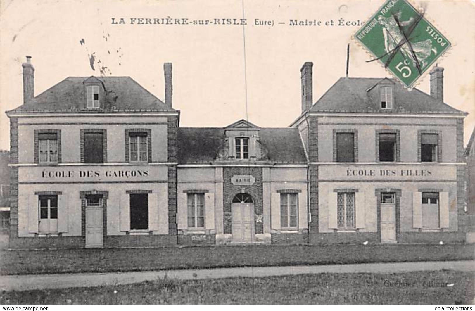 La Ferrière Sur Risle          27      Mairie. Ecole      (voir Scan) - Otros & Sin Clasificación