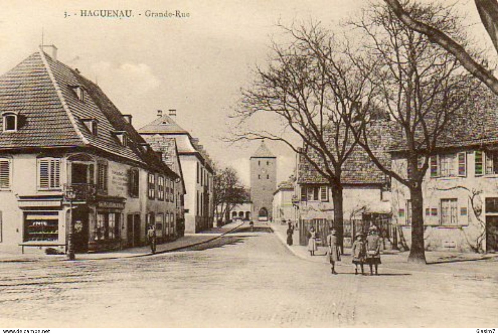 CPA - HAGUENAU (67) - Aspect De La Grande Rue Dans Les Années 20 - Haguenau