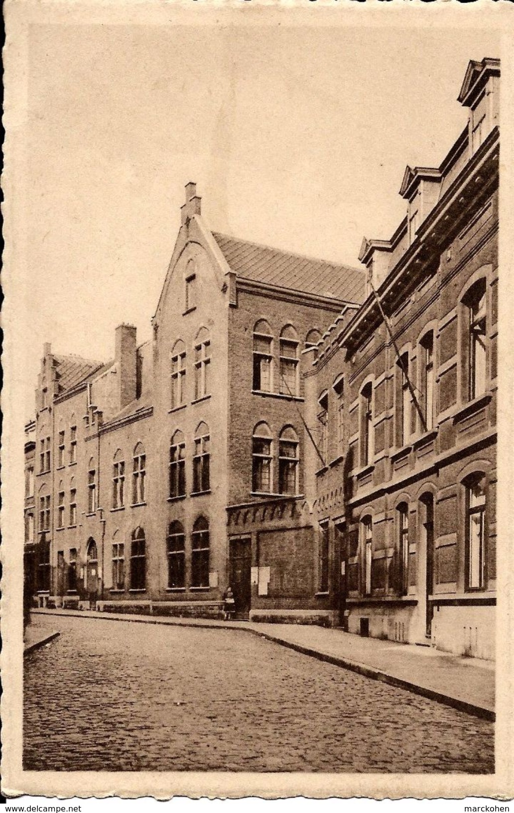 BRUXELLES (1081) : Les Bâtiments Paroissiaux De La Commune De Koekelberg, Rue Herkoliers. CPA. - Koekelberg