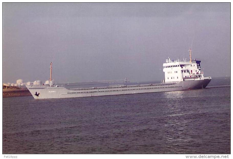 " ALERT " ** Lot Of /de 2  ** BATEAU DE COMMERCE  Bateau Cargo Merchant Ship Tanker Pétrolier Photo 1980-2001 Format CPM - Commercio