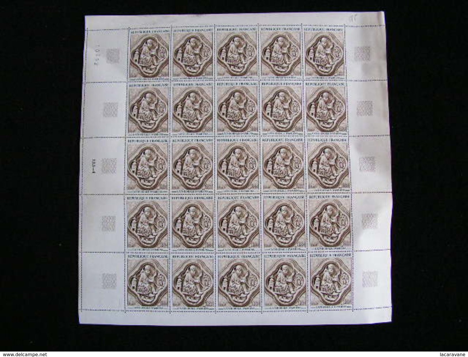 Bloc Feuillet Feuille Timbres Neuf  1586 Oeuvres D'art Cathedrale Amiens - Neufs