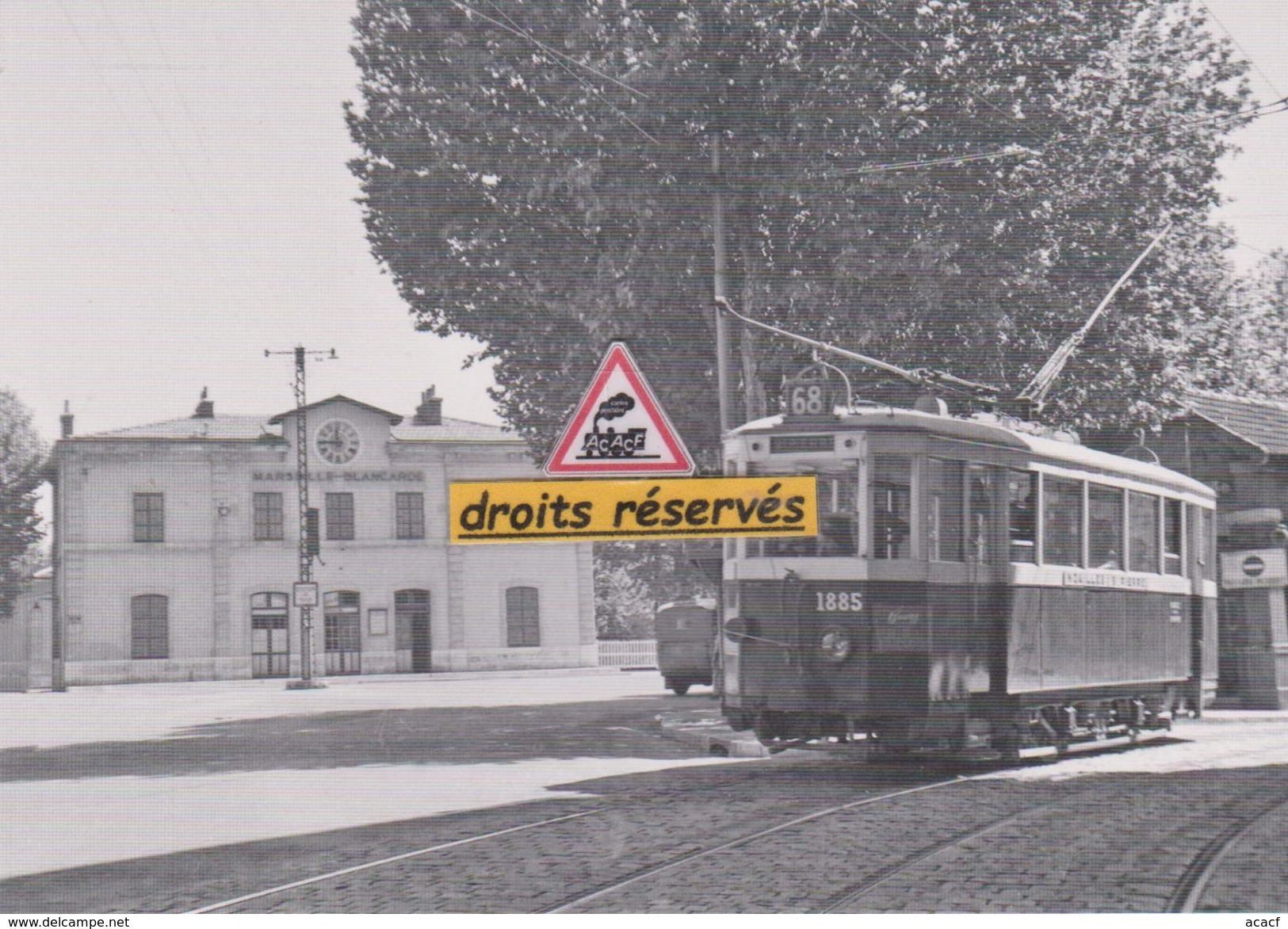 Motrice Du Tram 68 Devant La Gare Blancarde à Marseille (13) - - Cinq Avenues, Chave, Blancarde, Chutes Lavies