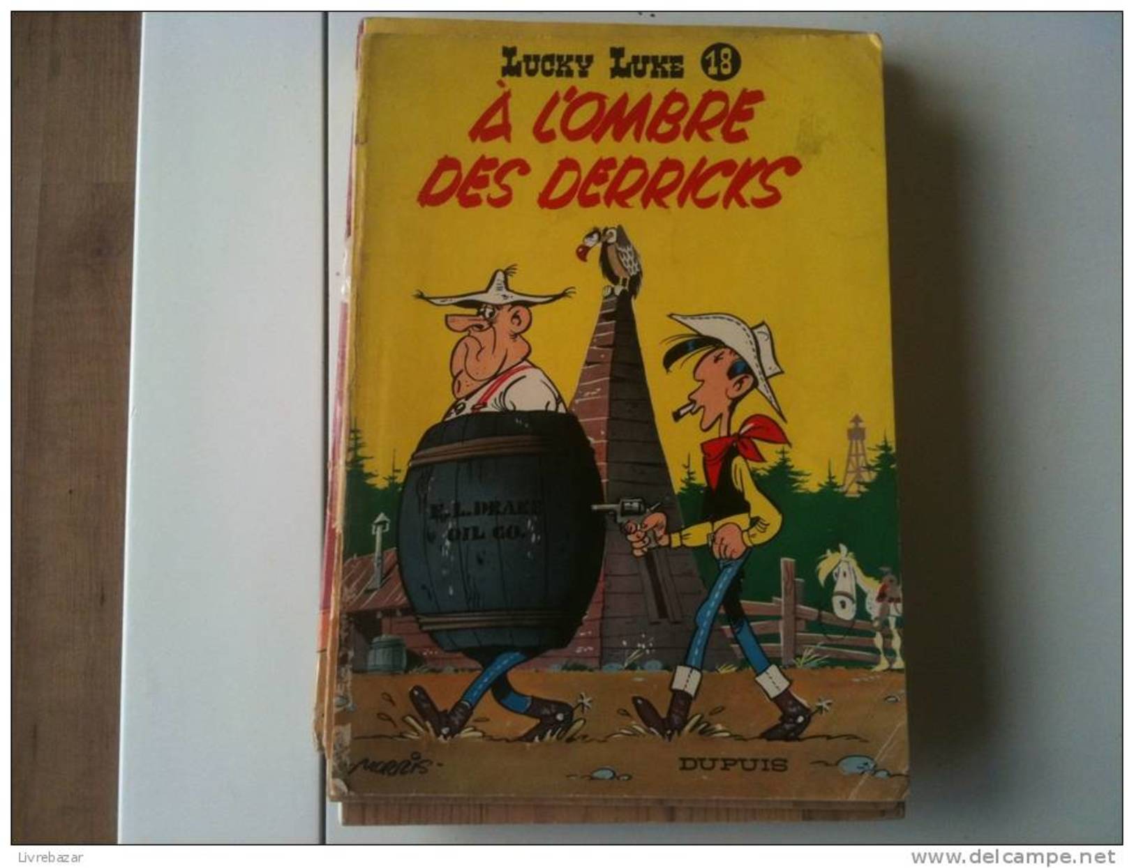 Ancien LUCKY LUKE N° 18 A L'OMBRE DES DERRICKS Couvertures Souples - Lucky Luke