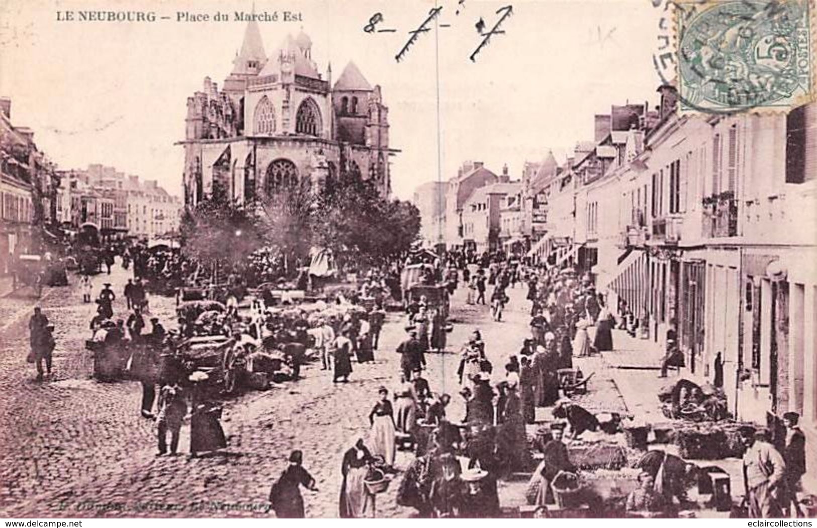 Le Neubourg        27         Place Du Marché Ouest, Jour De Marché           (voir Scan) - Le Neubourg