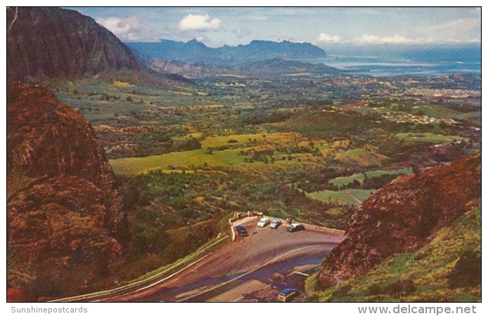 Hawaii Oahu Nuuanu Pali From The Observation Point - Oahu