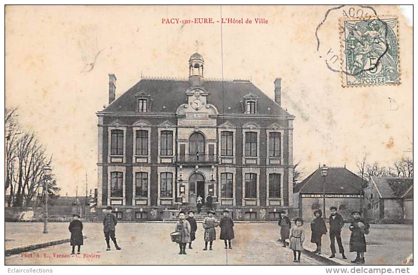 Pacy Sur Eure       27        Hôtel De Ville      (voir Scan) - Pacy-sur-Eure