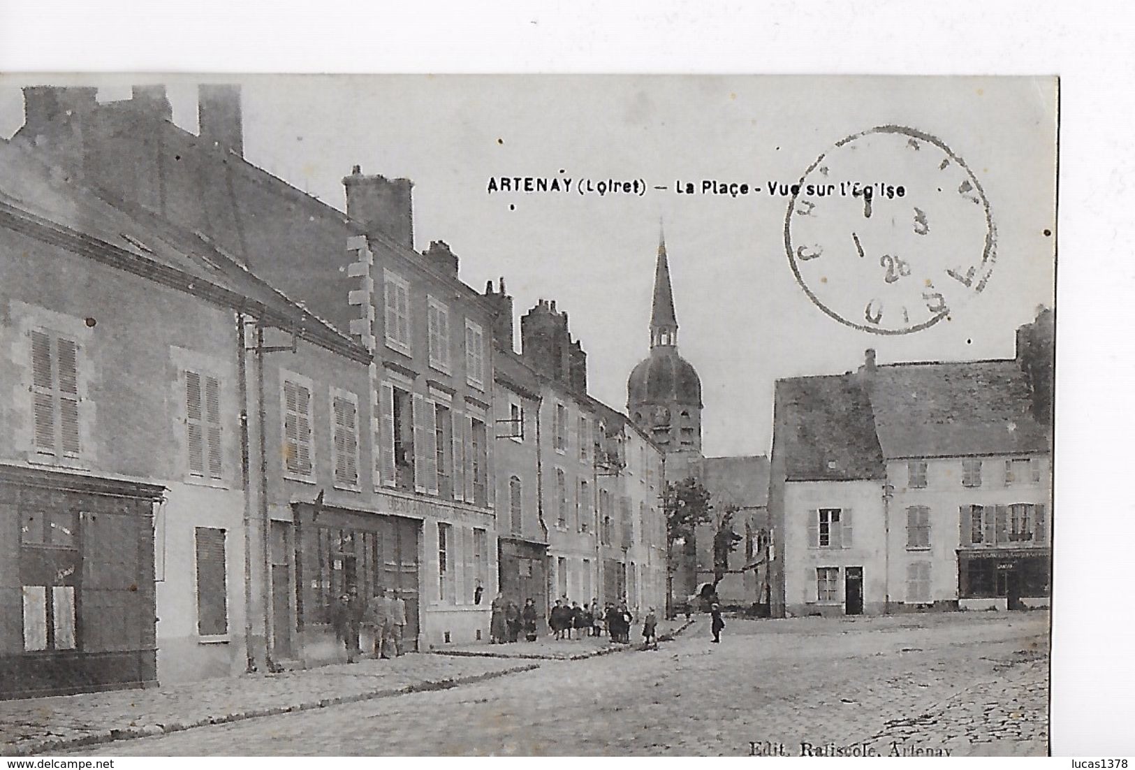 45 / ARTHENAY / LA PLACE / VUE SUR L EGLISE - Artenay