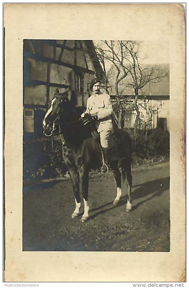 011117A - MILITARIA - CARTE PHOTO MILITAIRE - N° 87 Chasseur Alpin ? Cheval équitation - Weltkrieg 1914-18