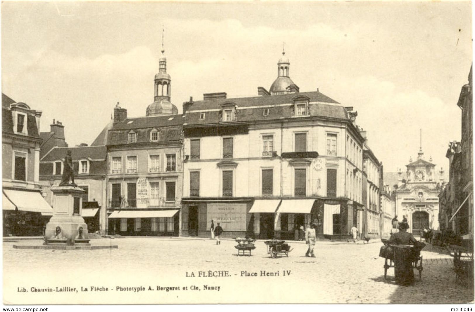 72/CPA A 1900 - La Fleche - Place Henri IV - La Fleche