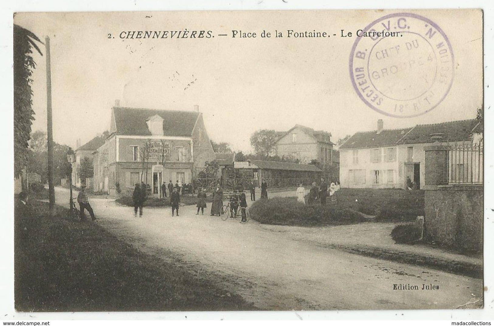 Chennevières Sur Marne (94 - Val De Marne) Place De La Fontaine . Le Carrefour - Cachet Militaire - Chennevieres Sur Marne