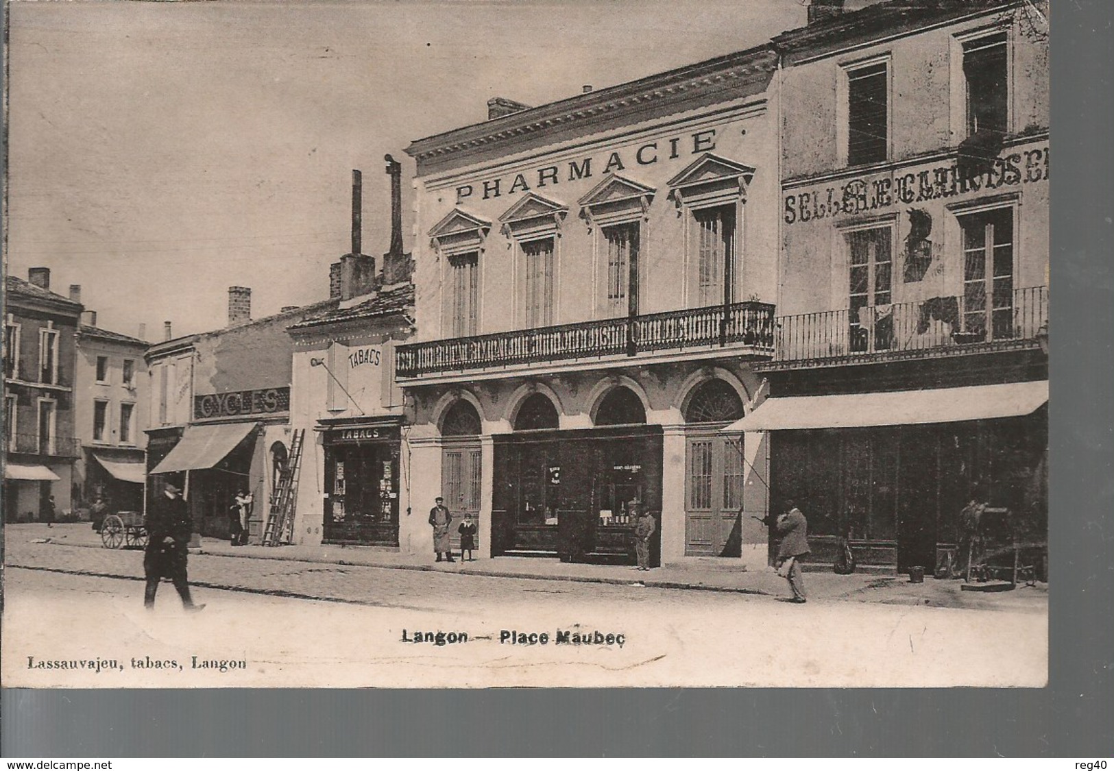 D33 - LANGON -  Place  Maubec  (PHARMACIE + SELLERIE  GARROSTE  ....) - Langon