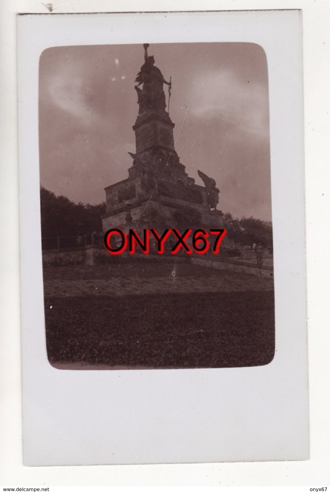 Carte Postale Photo BINGEN-RUDESHEIM (Allemagne) Nationaldenkmal "Germania" Foto - Bingen