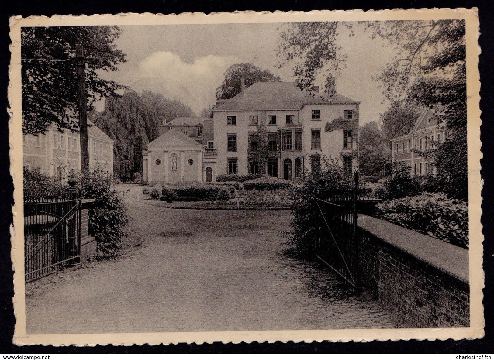 MOERZEKE RETRAITENHUIS ONZE LIEVE VROUW MIDDELARES - KASTEEL MET GEBOUWEN DER AFZONDERINGSKAMERS - Hamme