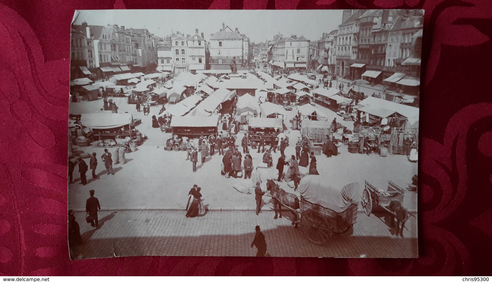 PHOTO ANCIENNE - BEAUVAIS 60 OISE - UN JOUR DE MARCHE - Places