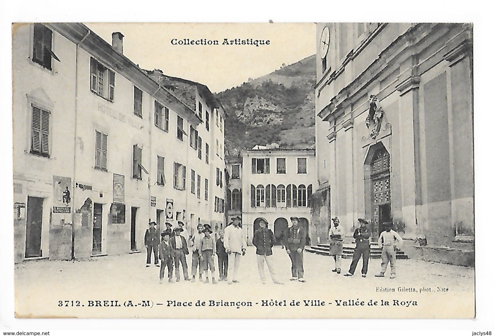 BREIL  (cpa 06)  Place De Briançon, Hôtel De Ville - Vallée De La Roya -   - L 1 - Breil-sur-Roya