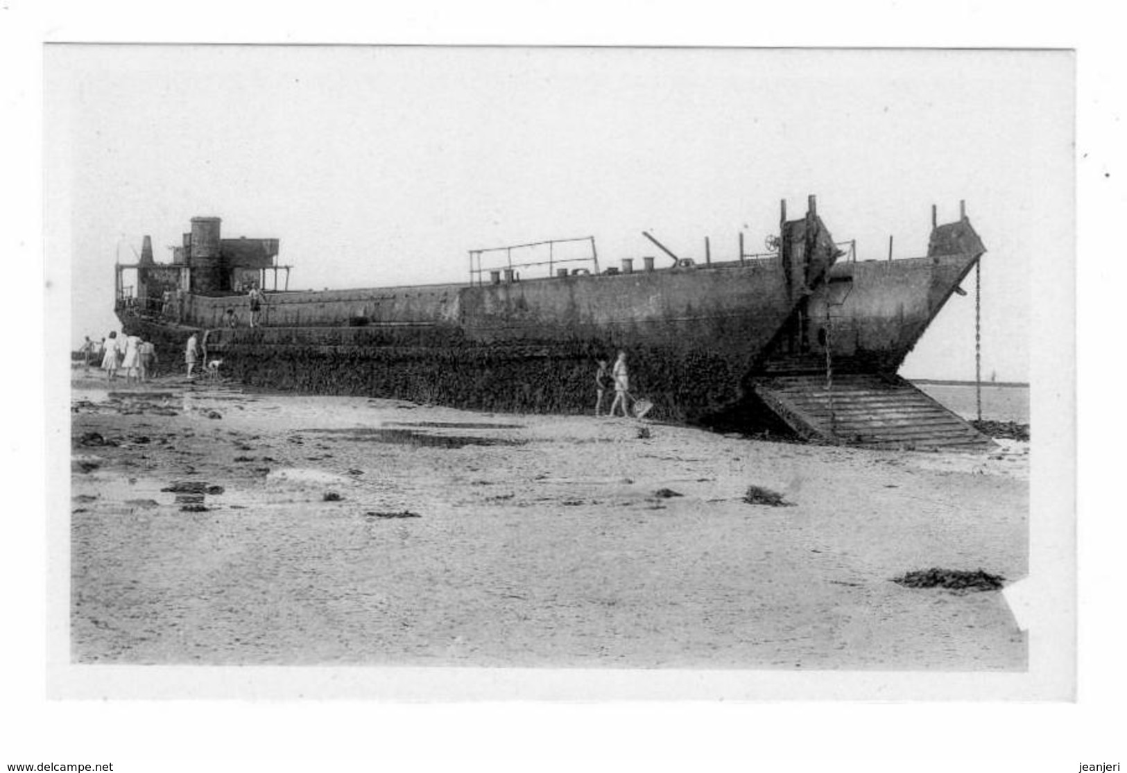 LANGRUNE-Sur-MER -pèniche De Dèbarquement èchouèe En Juin 1944 - Autres & Non Classés