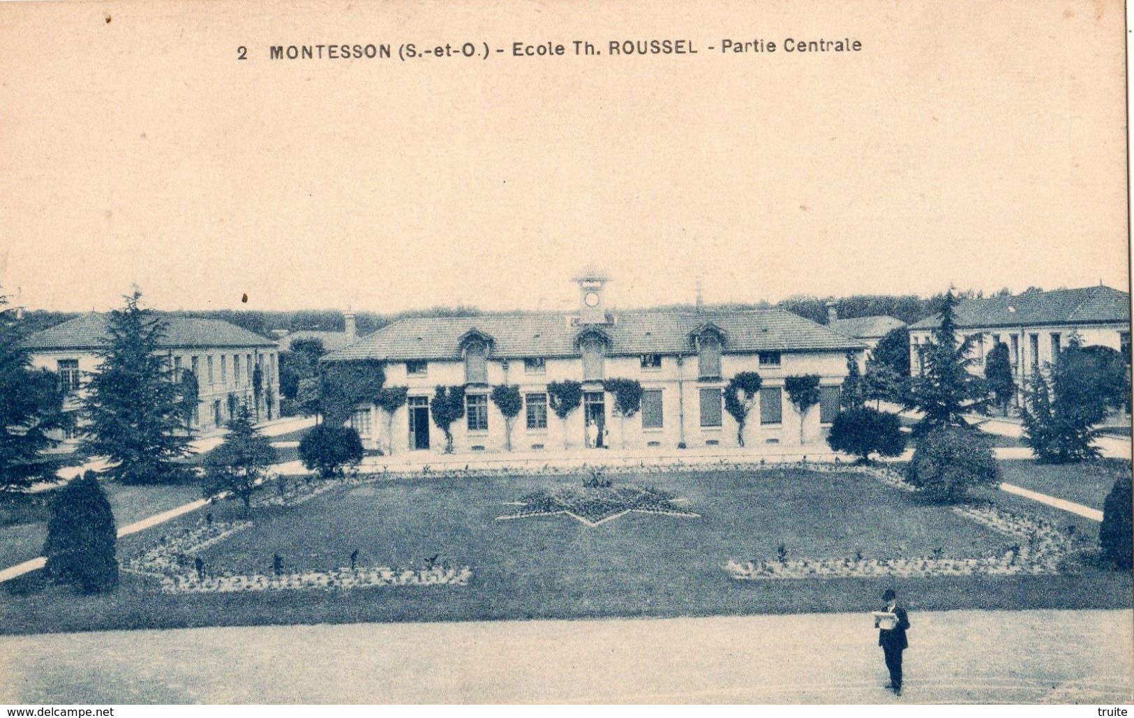 MONTESSON ECOLE TH. ROUSSEL PARTIE CENTRALE - Montesson