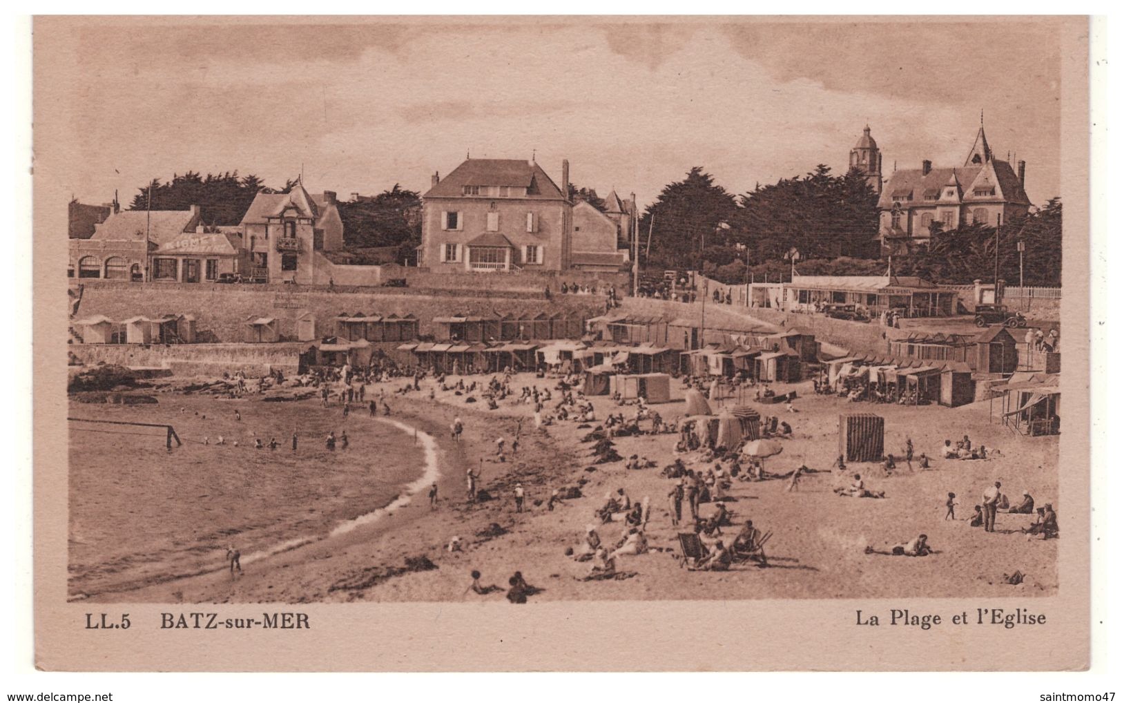 44 - BATZ-SUR-MER . LA PLAGE ET L'ÉGLISE - Réf. N°5189 - - Batz-sur-Mer (Bourg De B.)