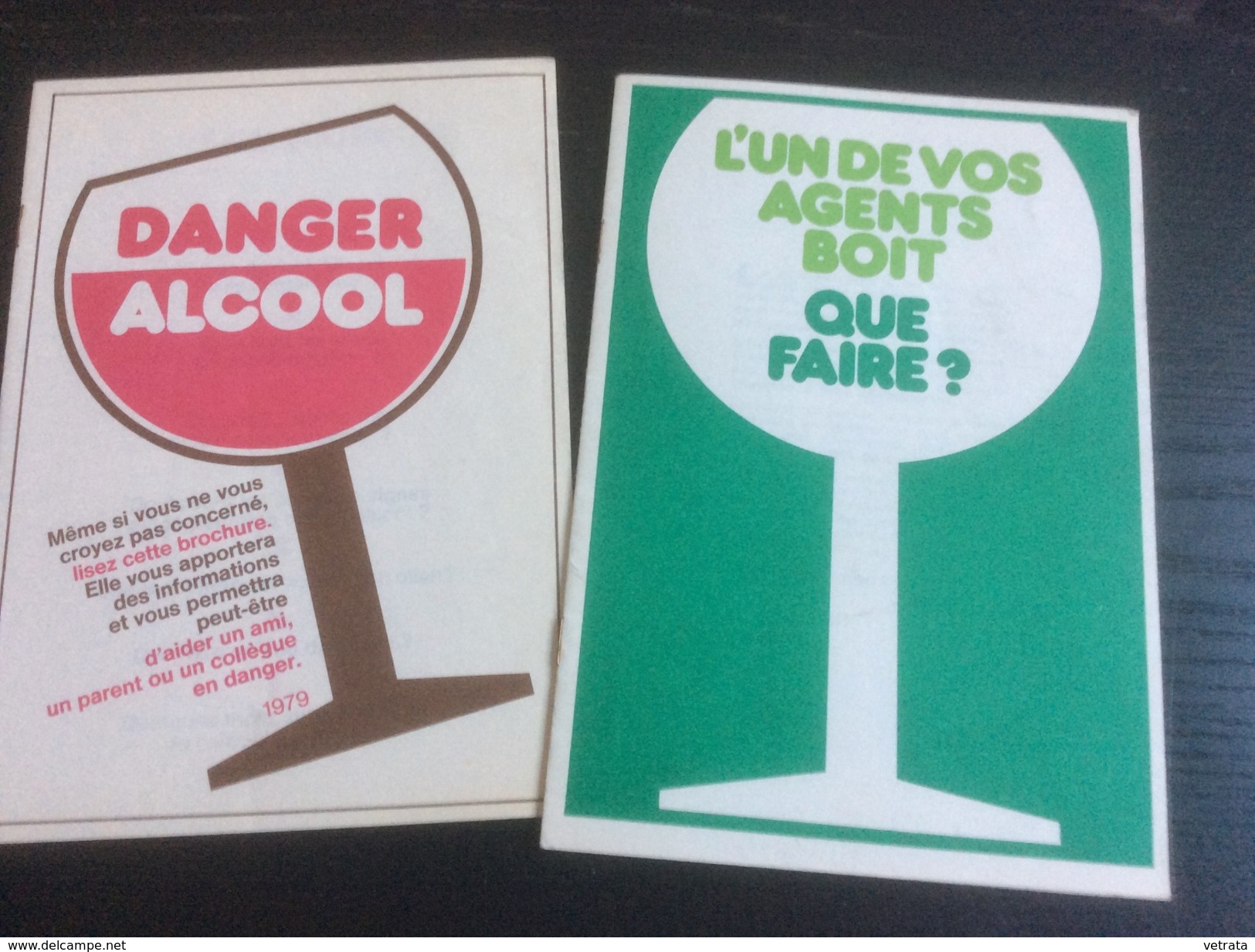 Danger Alcool - L’un Des Vos Agents Boit, Que Faire ?. 2 Brochures De L’ Association Amitié P.T.T. (1979) - Médecine & Santé