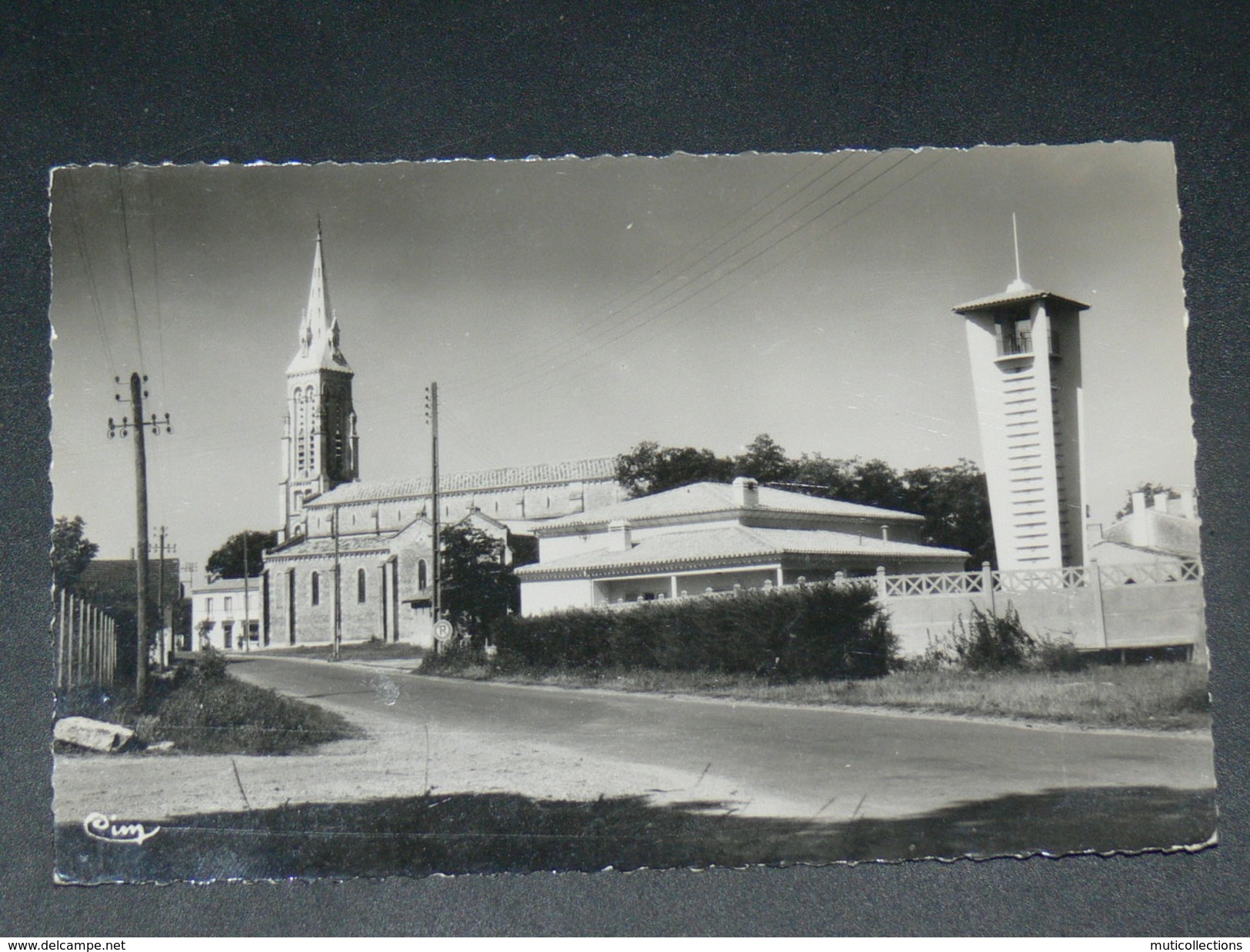 VENDAYS - MONTALIVET / ARDT LESPARRE  / 1950  LE POSTE D INCENDIE  EDIT - Autres & Non Classés