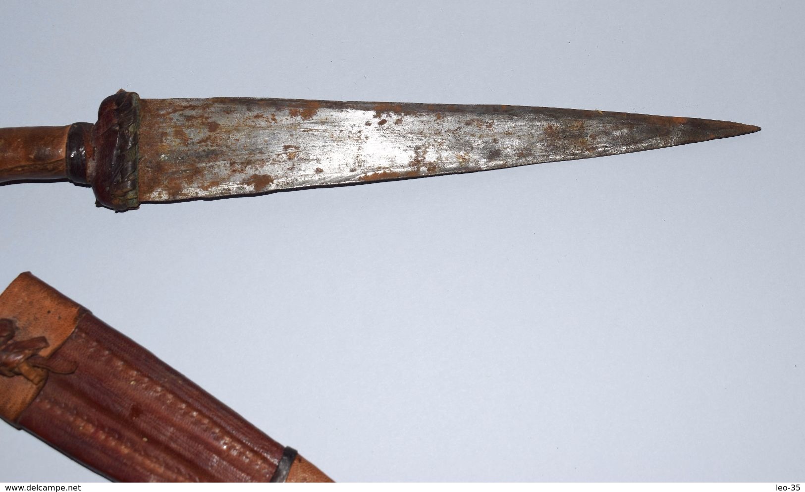 Couteau poignard africain - origine inconnue a définir - 29 cm