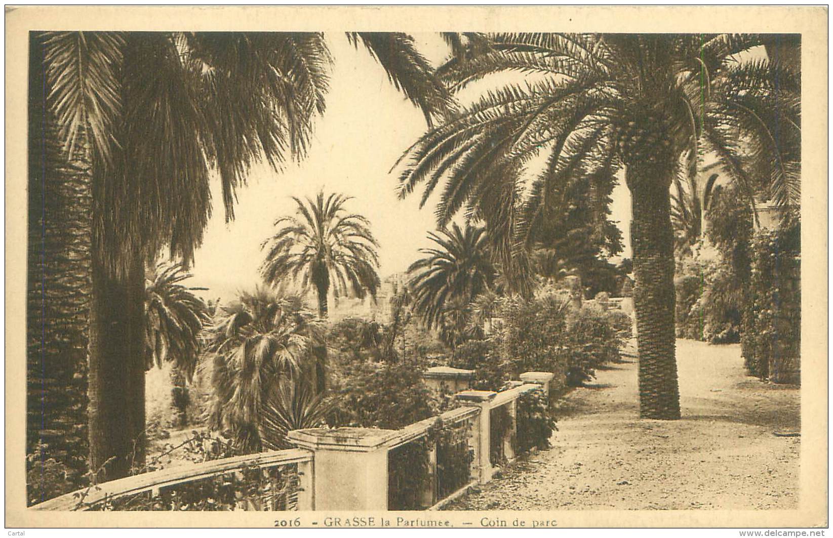 06 - GRASSE La Parfumée - Coin De Parc - Grasse