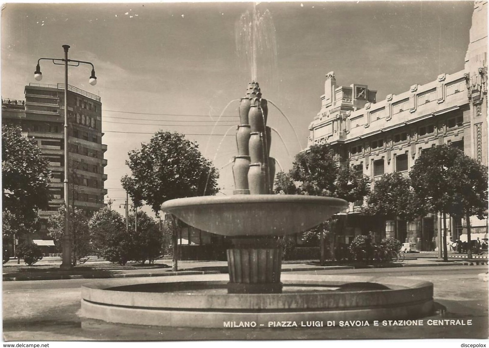 X727 Milano - Piazza Luigi Di Savoia E Stazione Centrale - Fontana / Non Viaggiata - Milano (Milan)