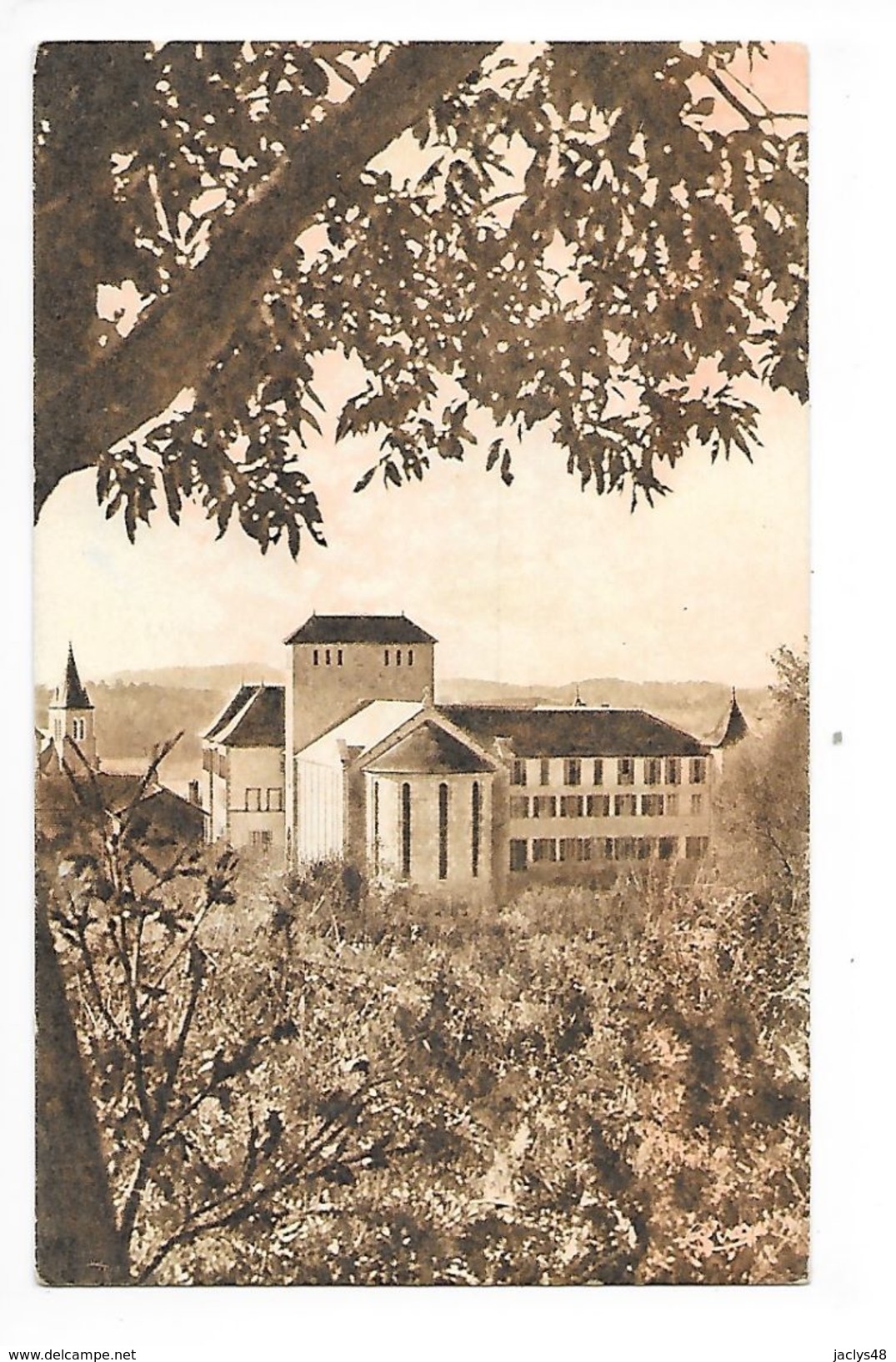 SOUSCEYRAC  (cpsm 46)  Institution St-Gérard - RARE -    - L 1 - Sousceyrac