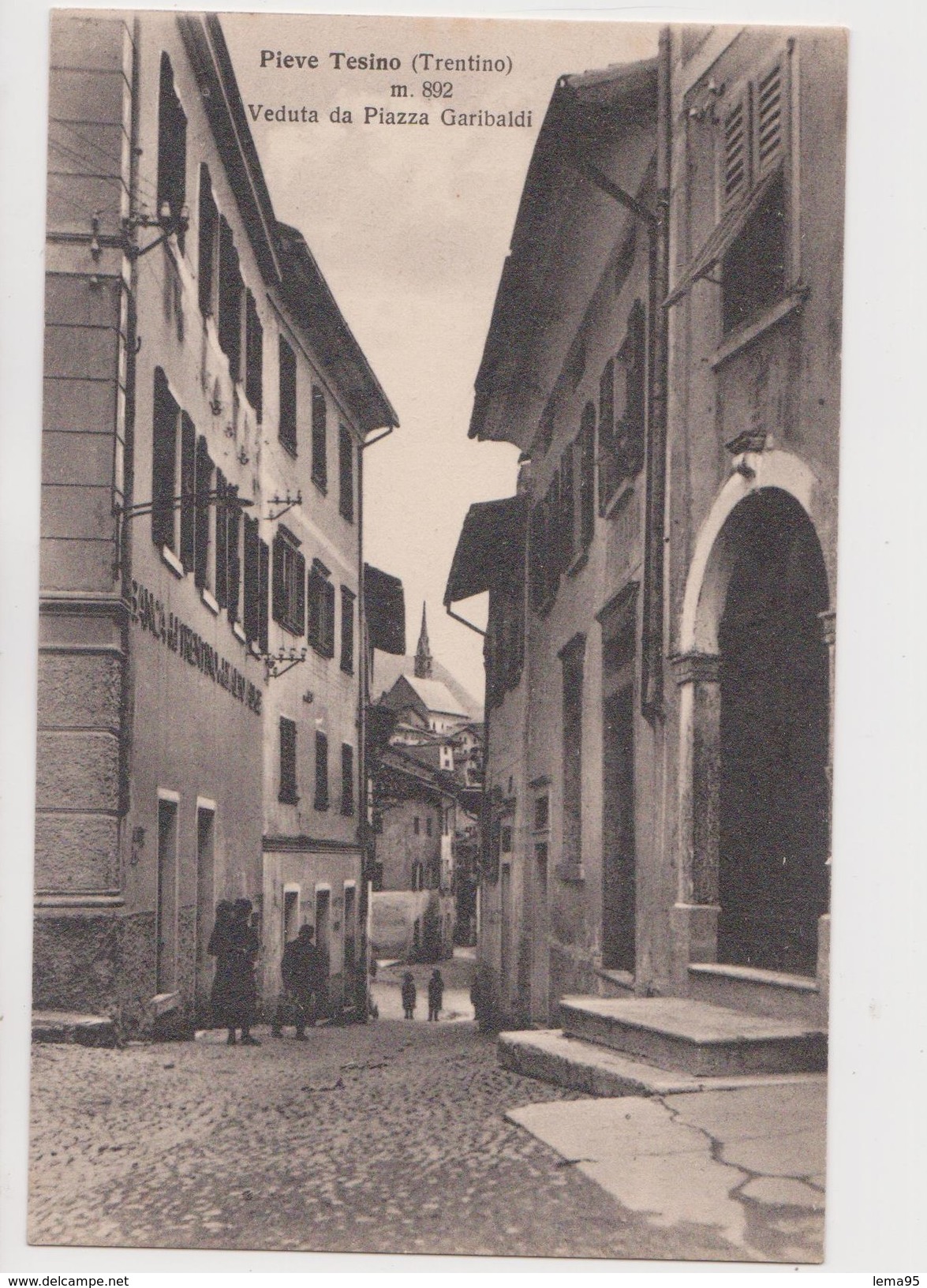 PIEVE TESINO DETTAGLI DEL CENTRO VEDUTA DA PIAZZA GARIBALDI ANIMATA FTO PICCOLO - Trento