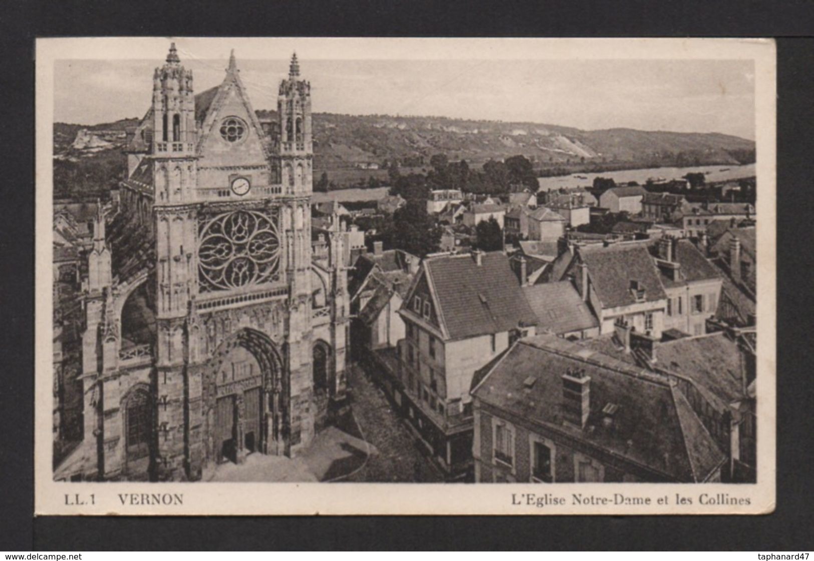 CPA . Dept. 27. VERNON . L'église N.D. Et Les Collines . - Vernon