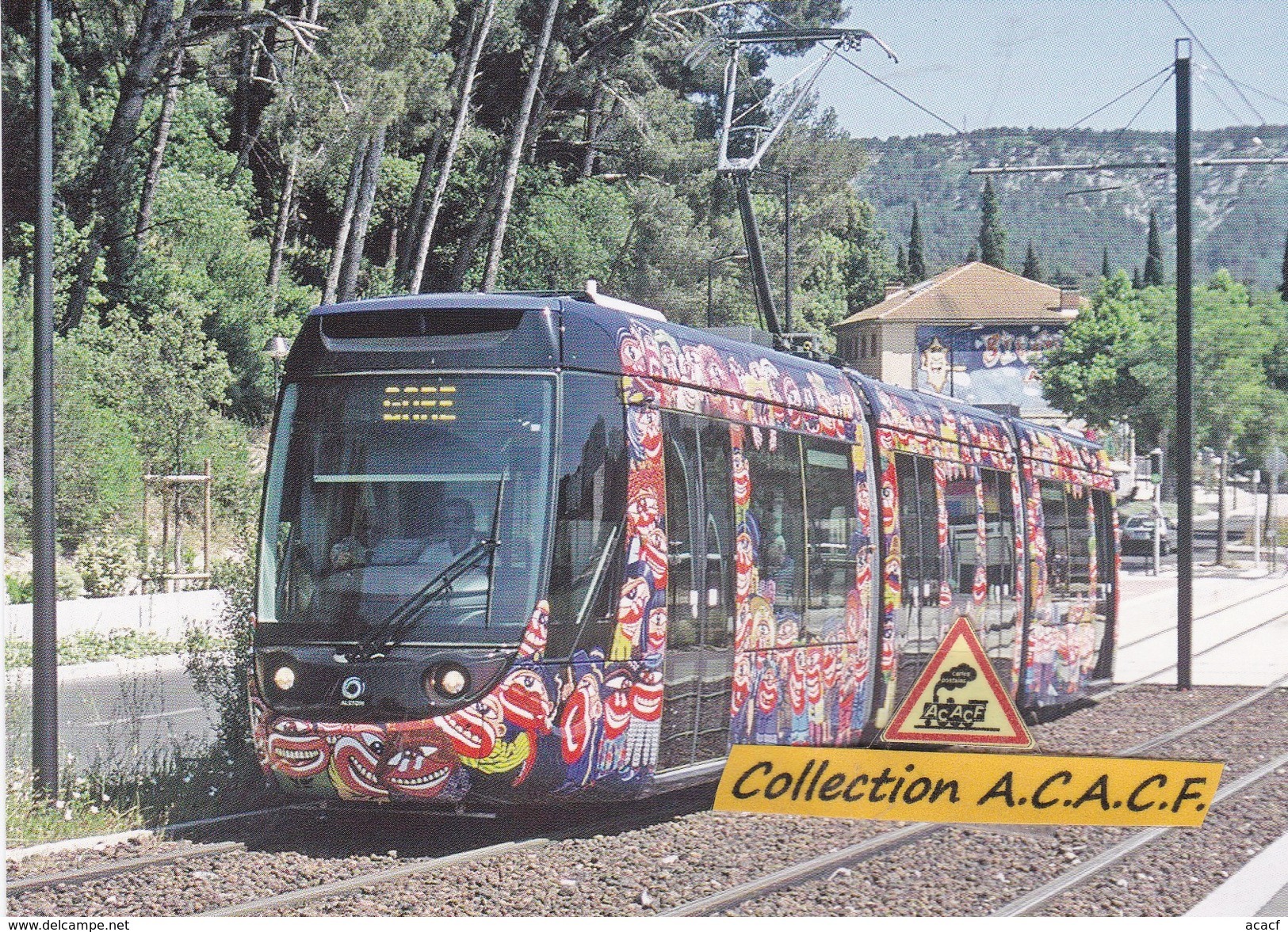 Tramway Citadis Compact Alstom, à Aubagne (13)  - - Aubagne