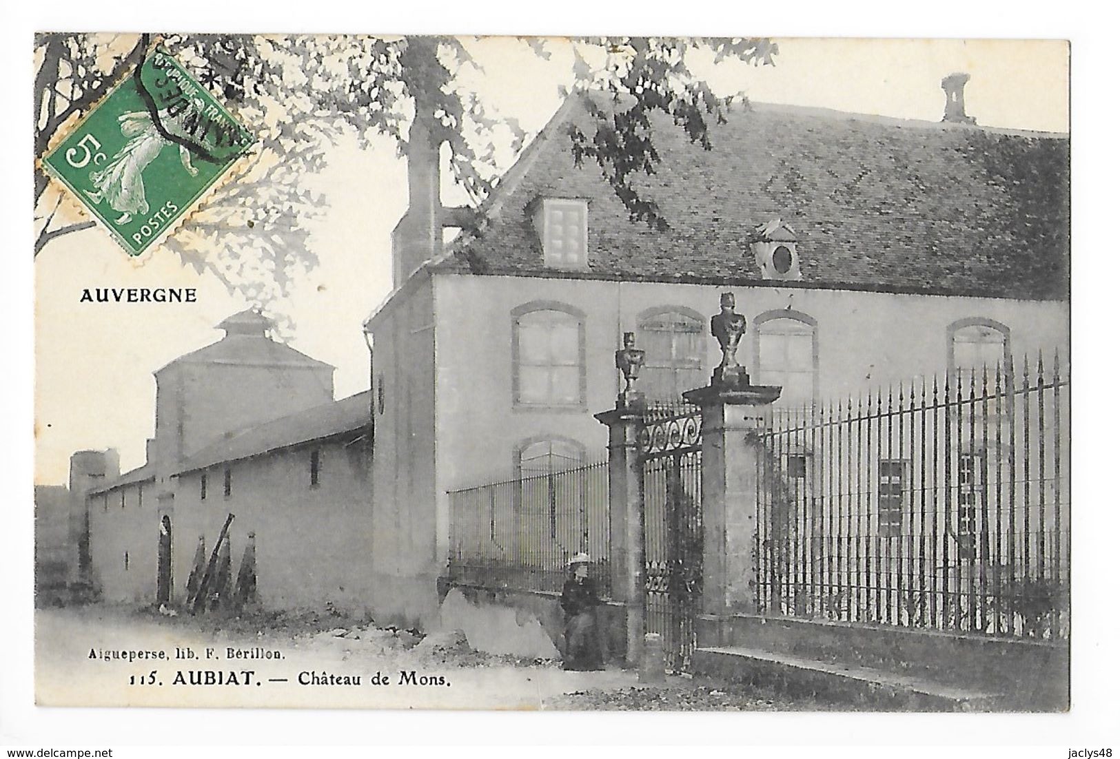 AUBIAT   (cpa 63)   Château De Mons  -    - L 1 - Autres & Non Classés